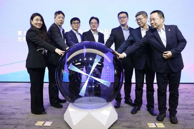 国产成人狂喷潮在线观看2345